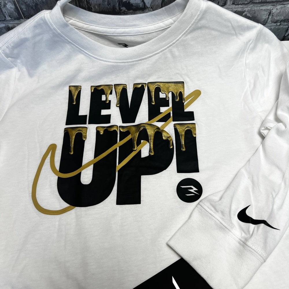 NWT Nike T-shirt